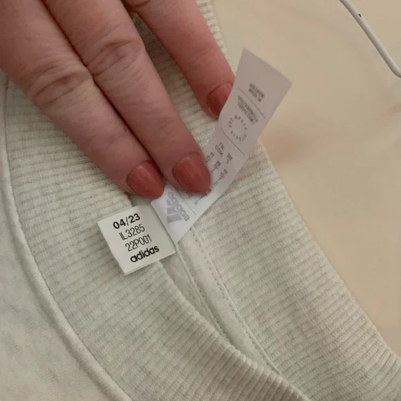 NWOT ADIDAS SPORTSWEAR ESSENTIALS 3-STRIPES HALF-NECK FLEECE SWEATSHIRT - L - Picture 16 of 16